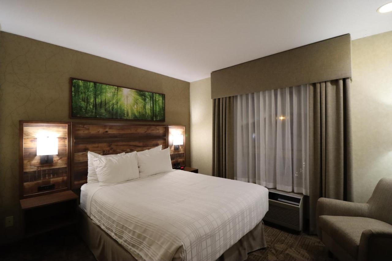 Western Inn&suites Hotel